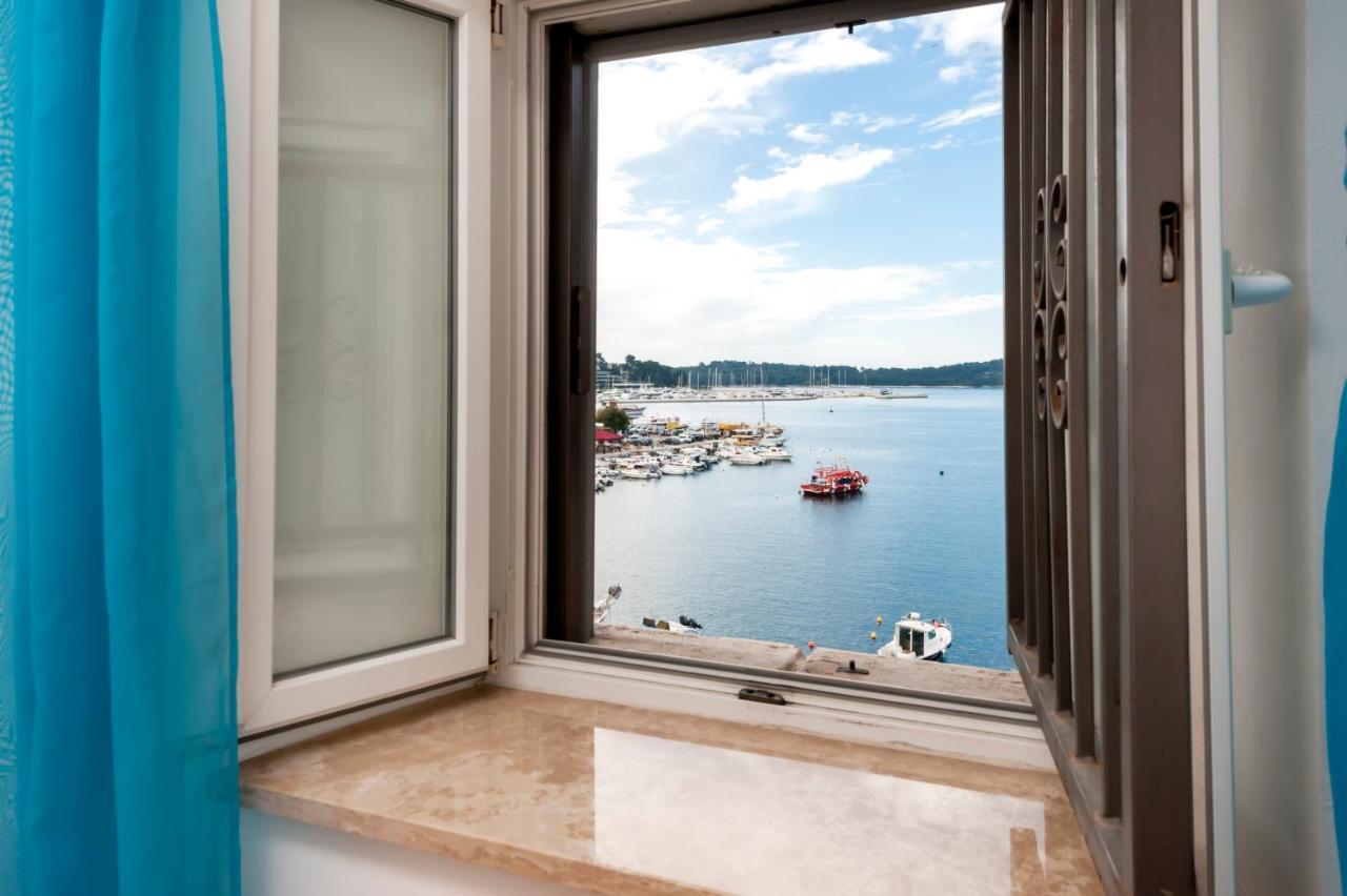 Sea View Apartment Rovinj Extérieur photo