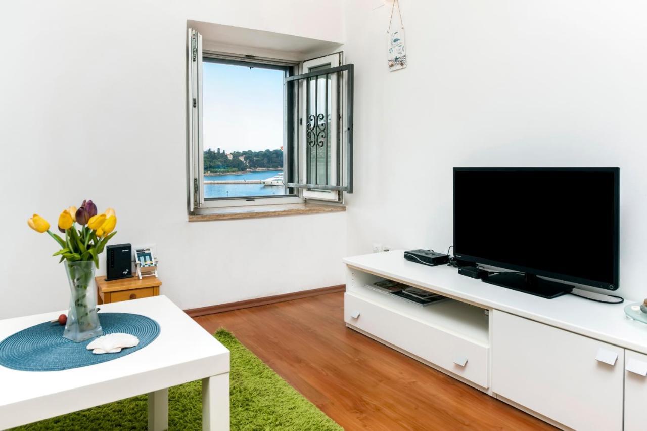 Sea View Apartment Rovinj Extérieur photo