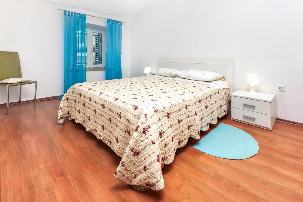 Sea View Apartment Rovinj Extérieur photo