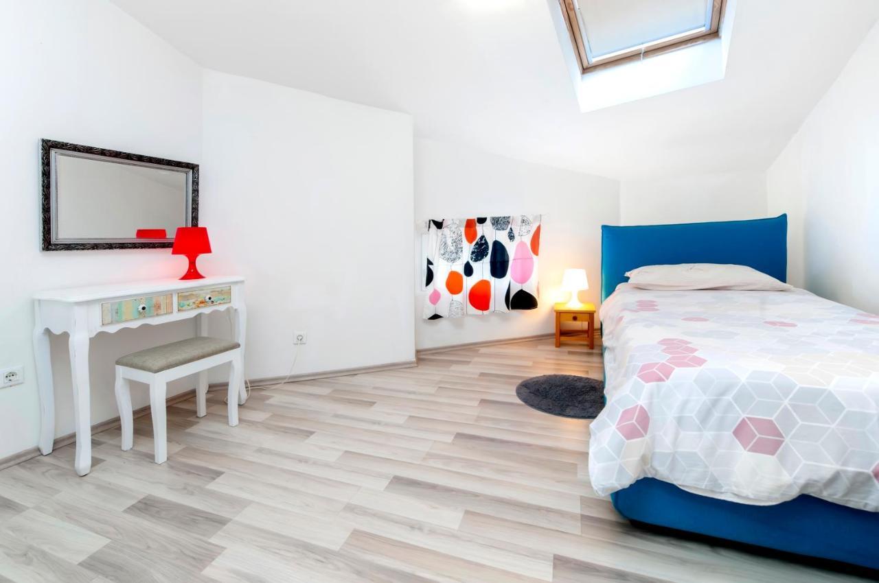 Sea View Apartment Rovinj Extérieur photo