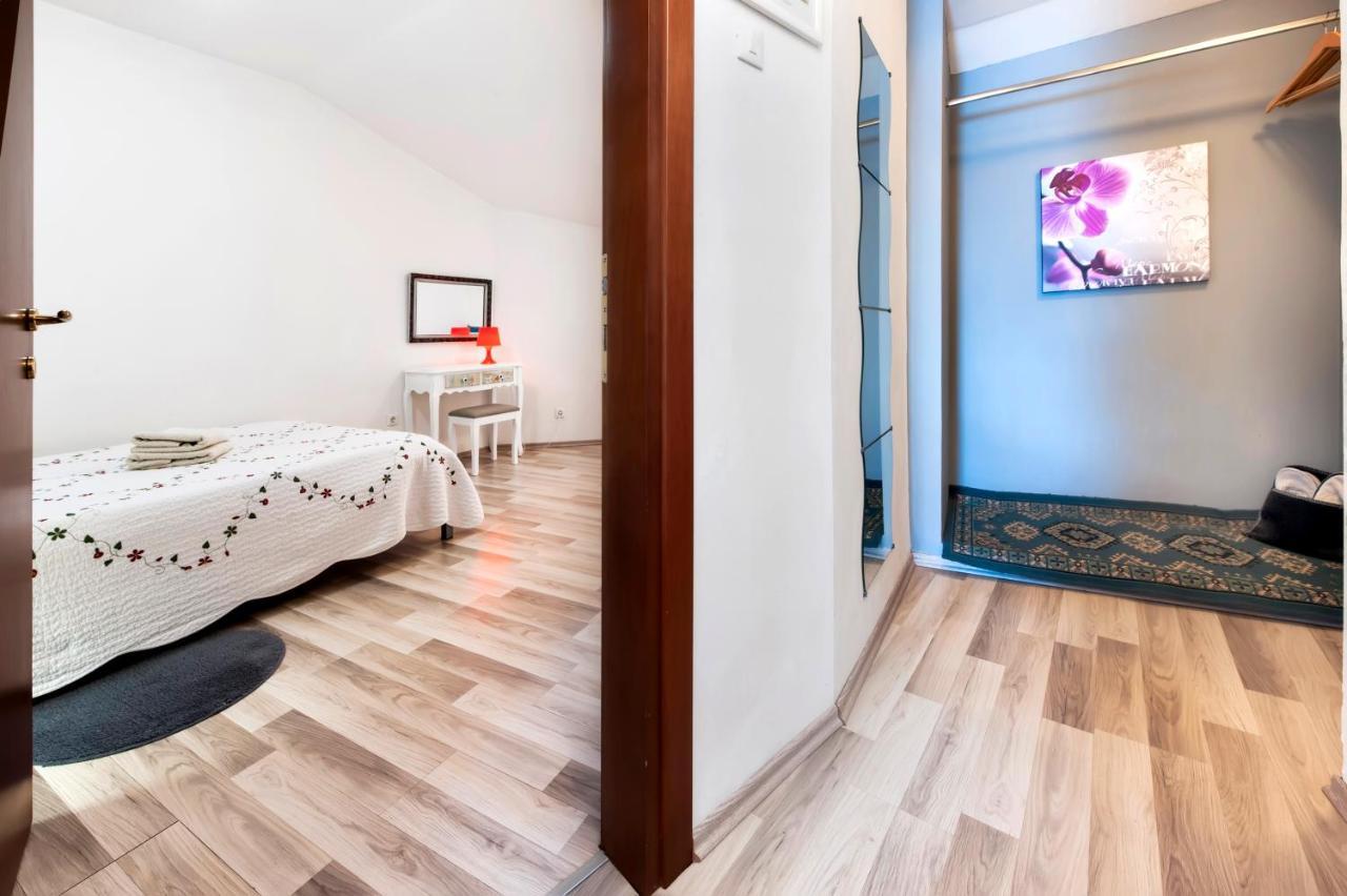Sea View Apartment Rovinj Extérieur photo