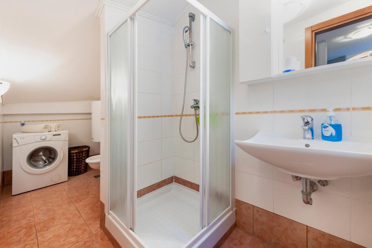 Sea View Apartment Rovinj Extérieur photo